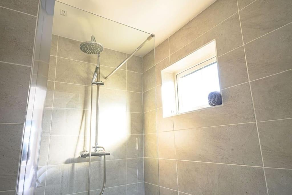 No 1 Kinvara House Киларни Екстериор снимка