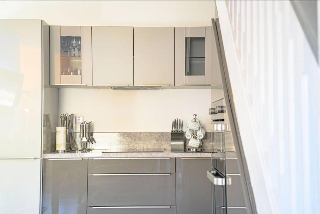 No 1 Kinvara House Киларни Екстериор снимка