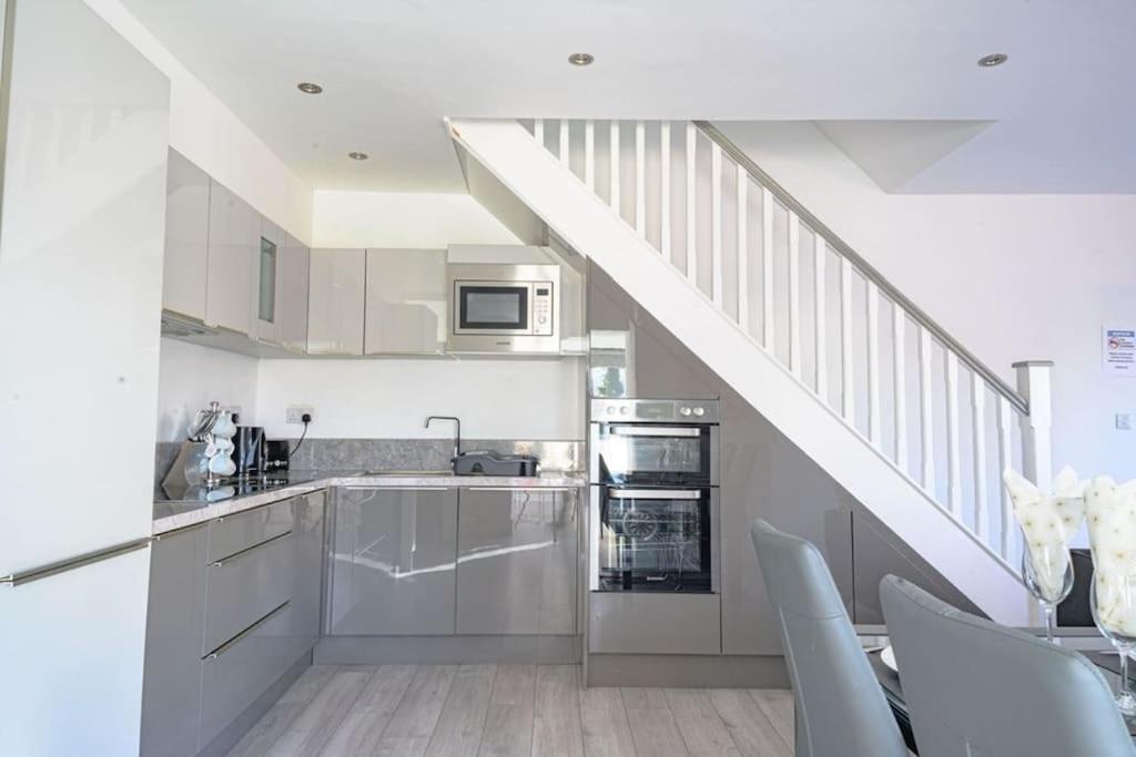 No 1 Kinvara House Киларни Екстериор снимка